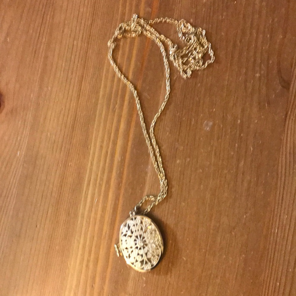 Perfume locket